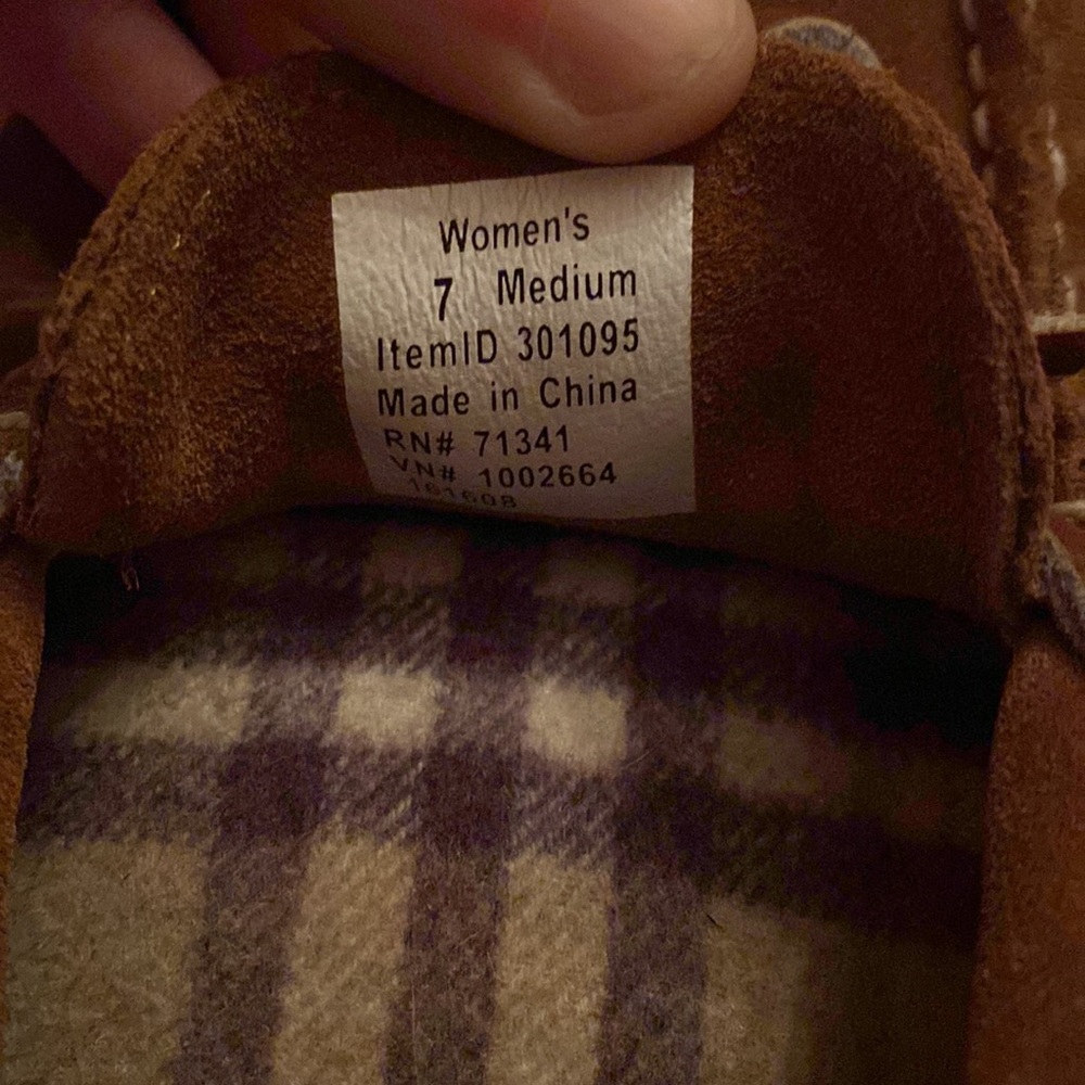LL Bean suede moccasin slippers - Picture 4 of 4